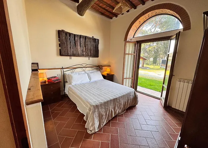 펜션 In Tuscany With Private Pool *